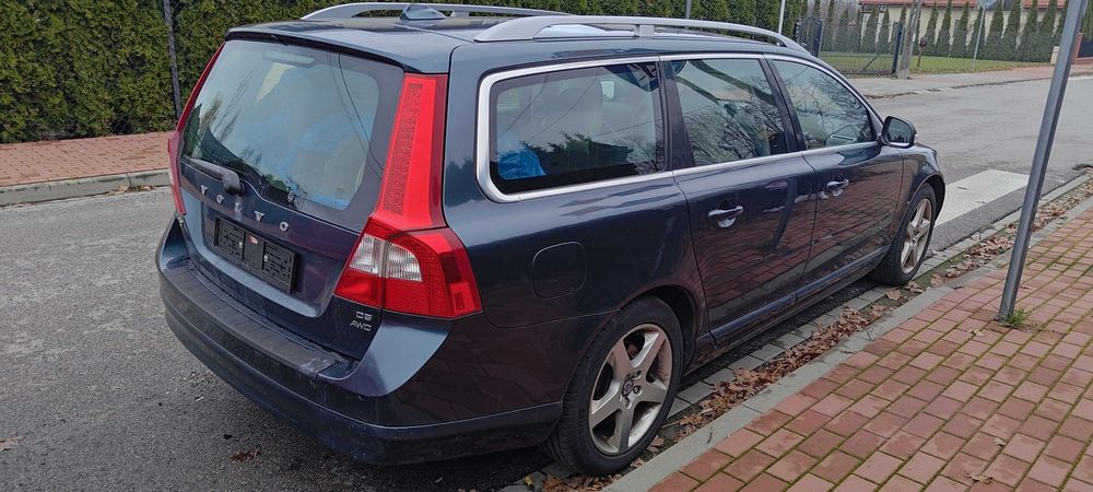Volvo v70 III 2.4 d5 185km, AWD Manual