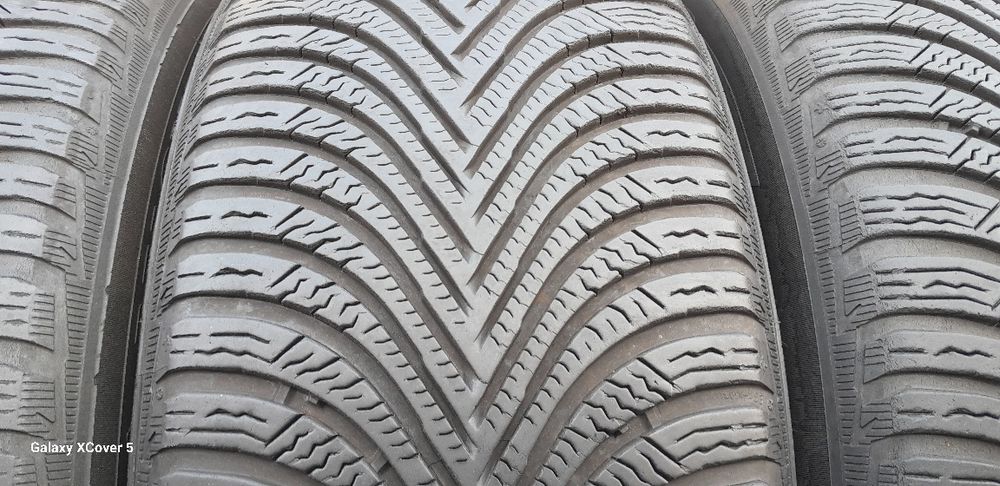 Opony Zimowe 225÷55÷17÷.MICHELIN.Cena 800 zł kpl-4 szt.Montaż.Wysyłka.