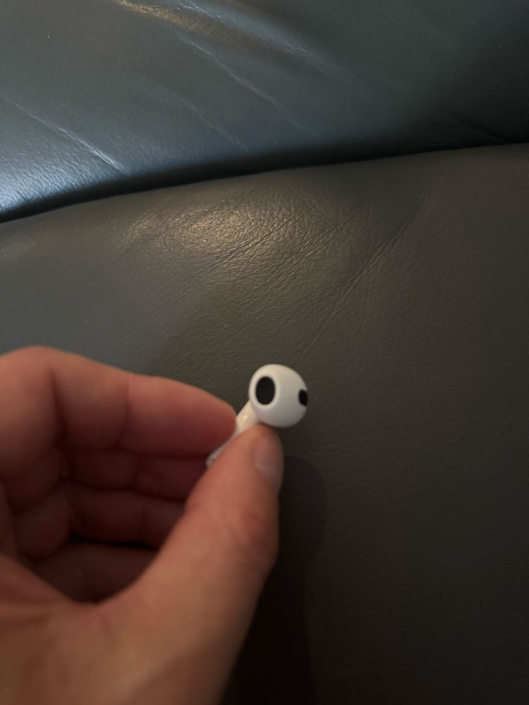 Apple Airpods 3 prawa słuchawka A2564 A2565 oryginalna