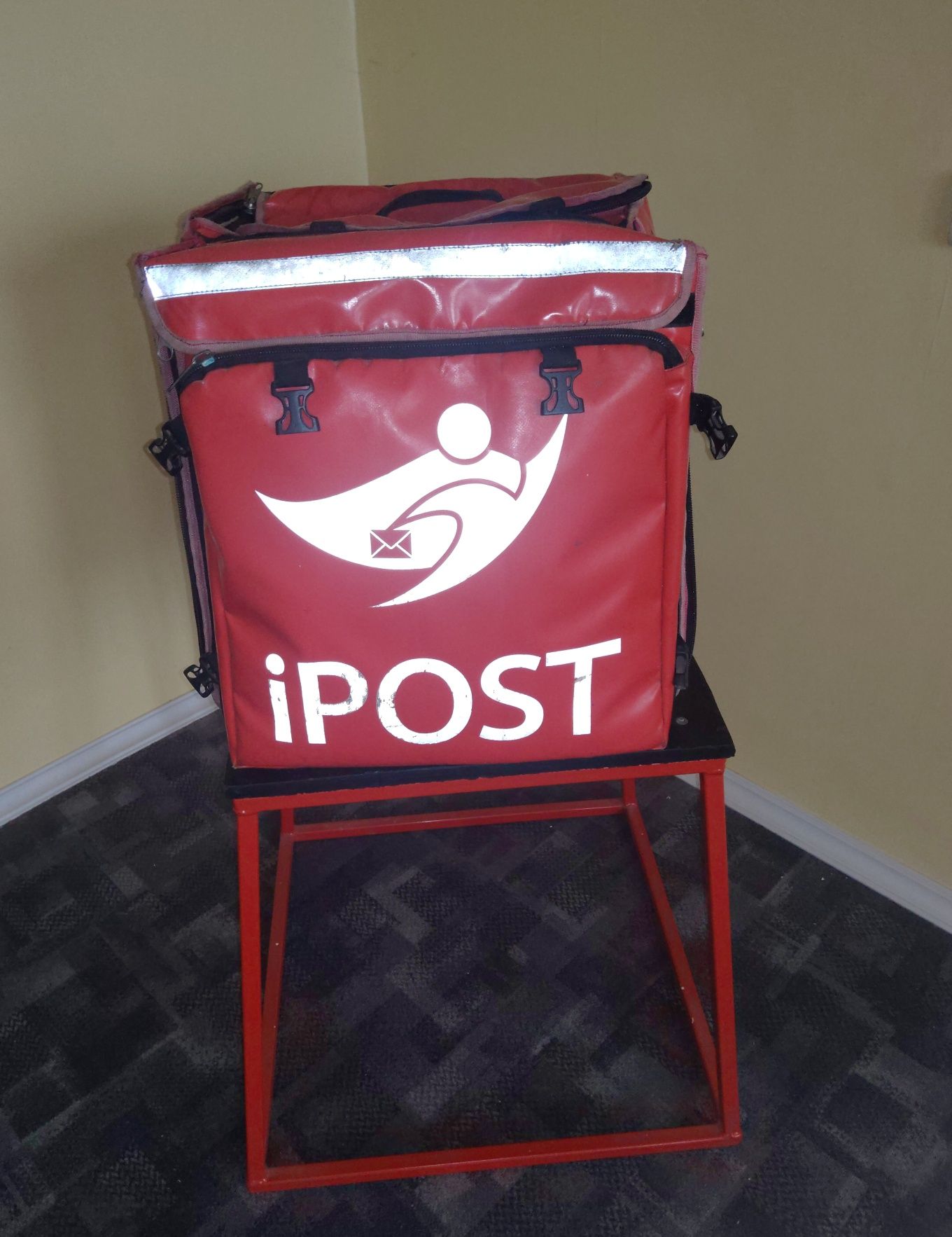 Продам сумку службы доставки IPOST Work