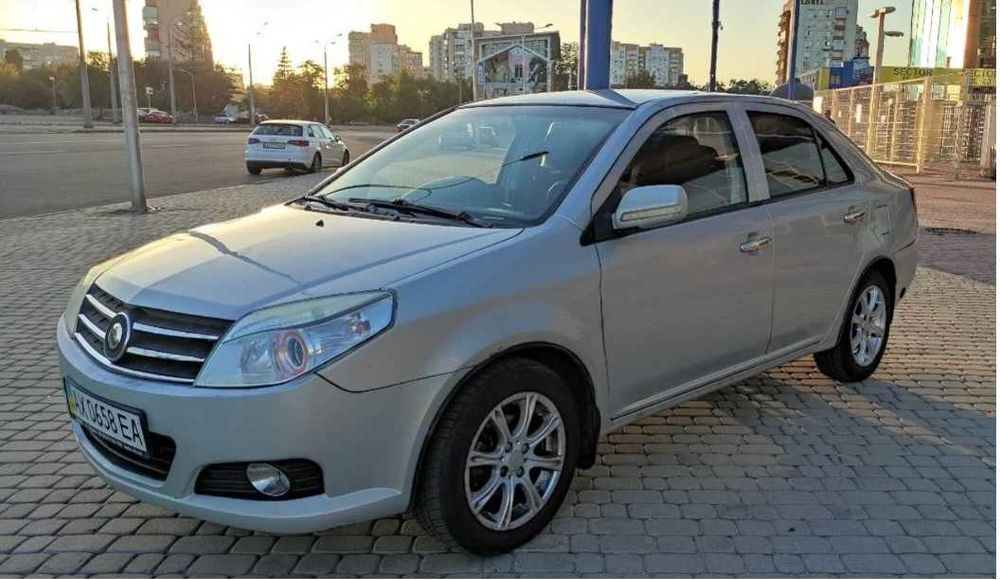 Продам автомобіль. Терміново