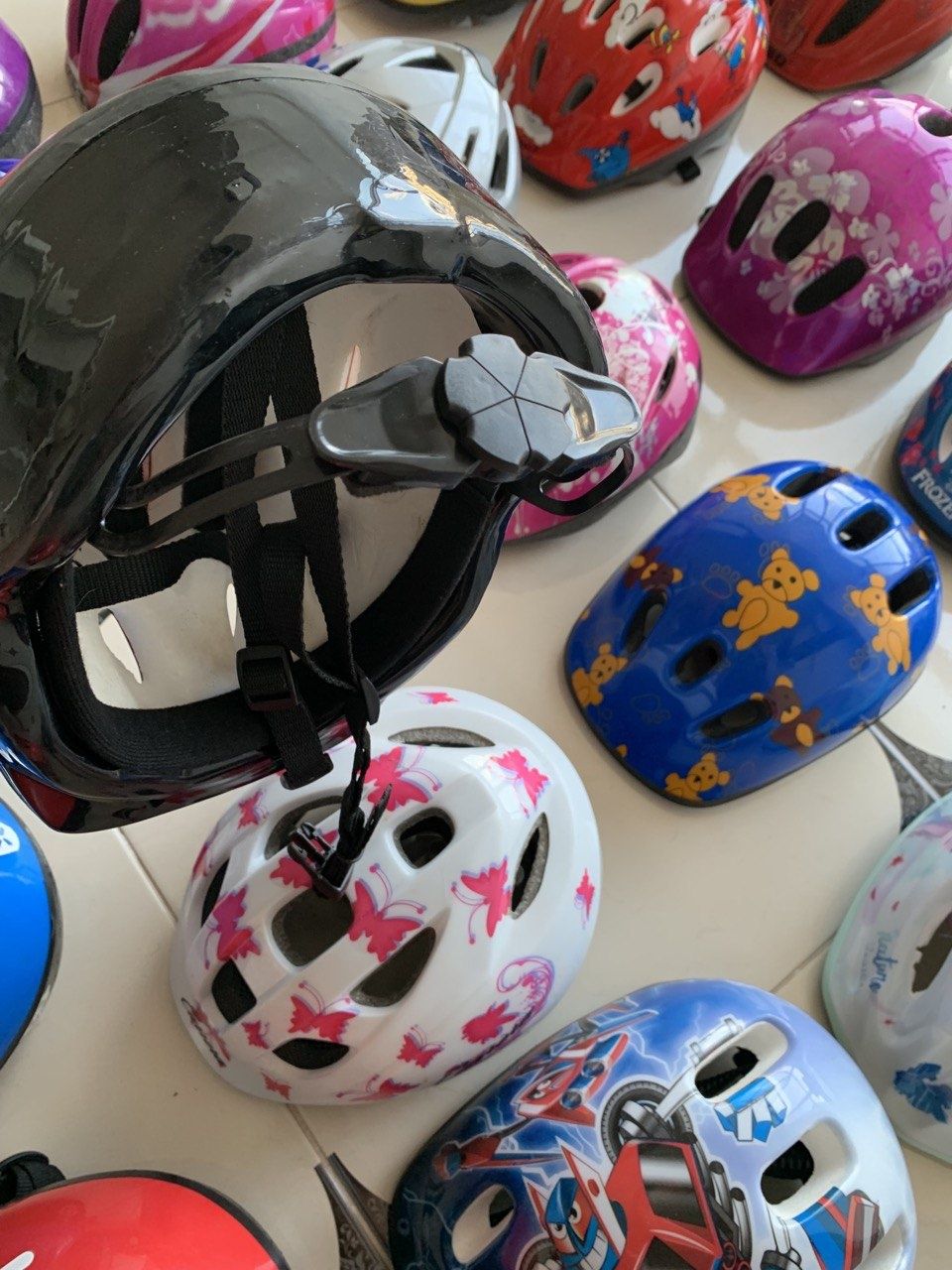 Шоломи дитячі велосипедні шлеми