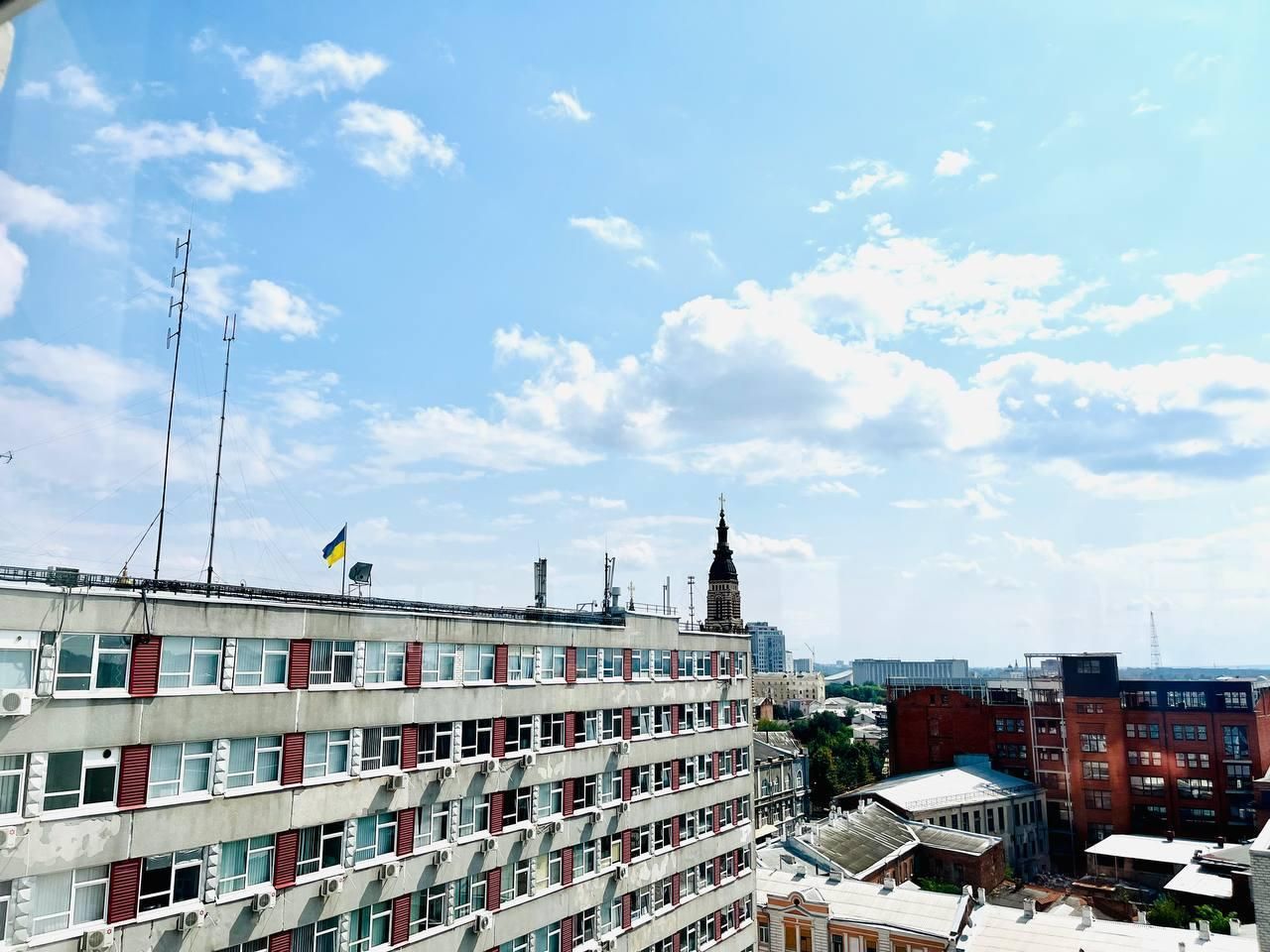 Здам офісне приміщення 315 кв, М Центральний ринок, вул. Різдвяна, 29б
