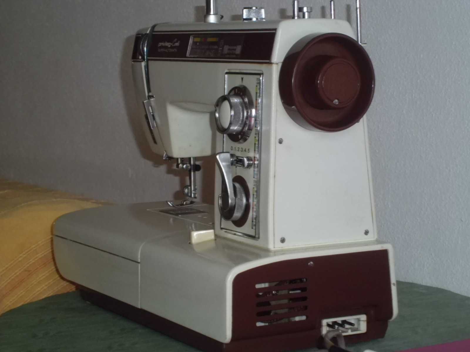 Maquina de costura alemã privileg
