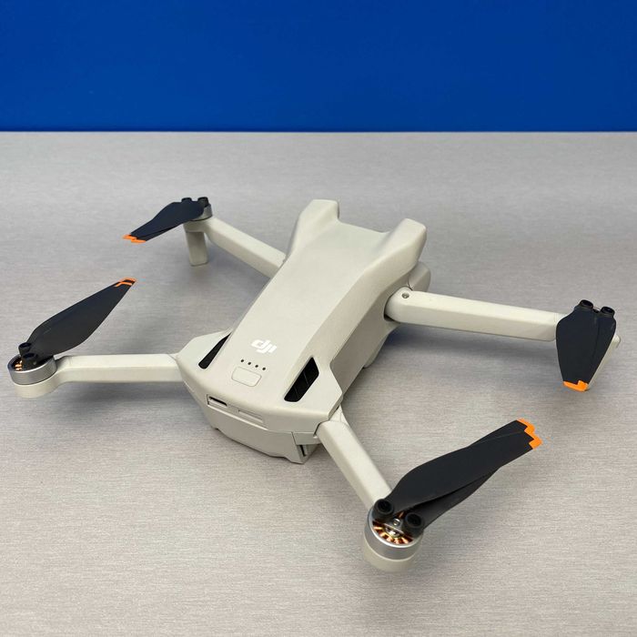 DJI Mini 3 (DJI RC)