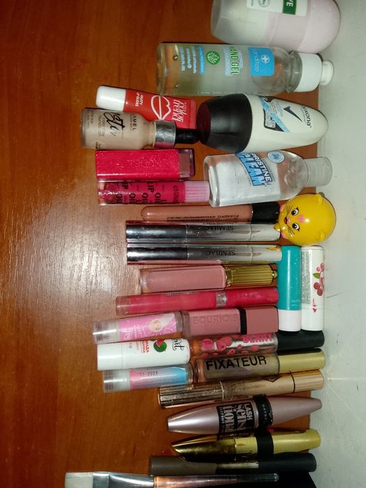 Різна косметика оптом