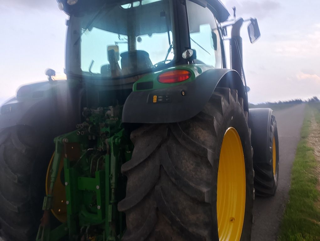 John Deere 6150R