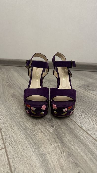 Босоножки в стиле Dolce & Gabbana