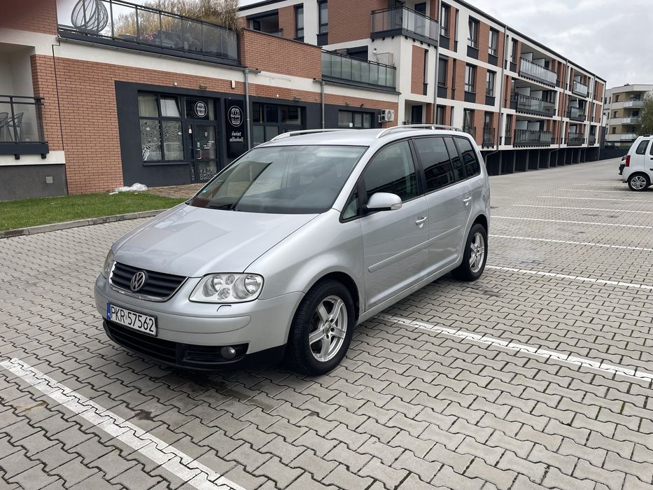 Volkswagen touran  2006r 2.0 tdi DSG  serwisowany  7-miejsc