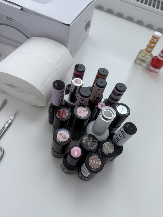 Lampa LED + alcesoria do przedłużania paznokci