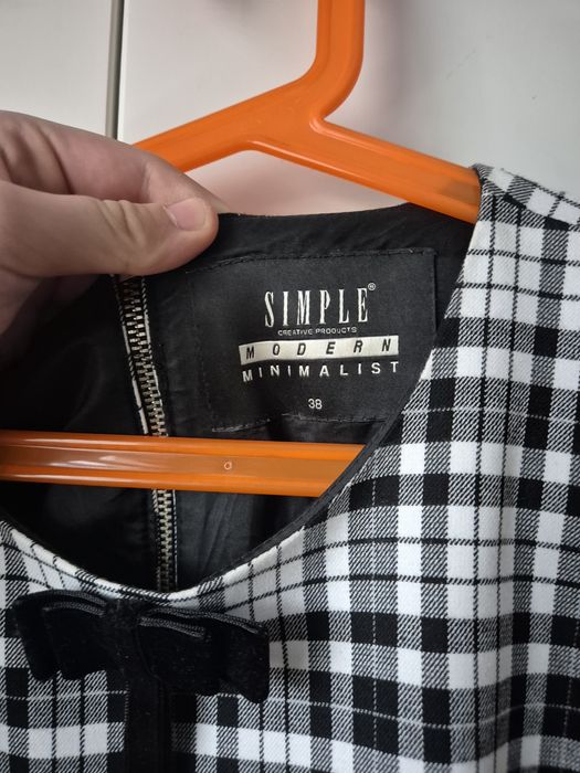 Elegancka sukienka Simple r.M