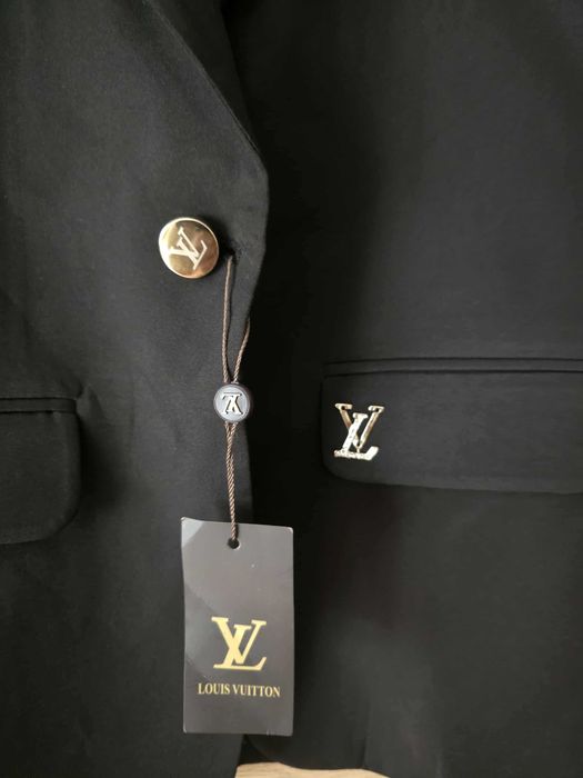 Marynarka damska Louis Vuitton kolorze czarnym z cyrkoniami złotymi