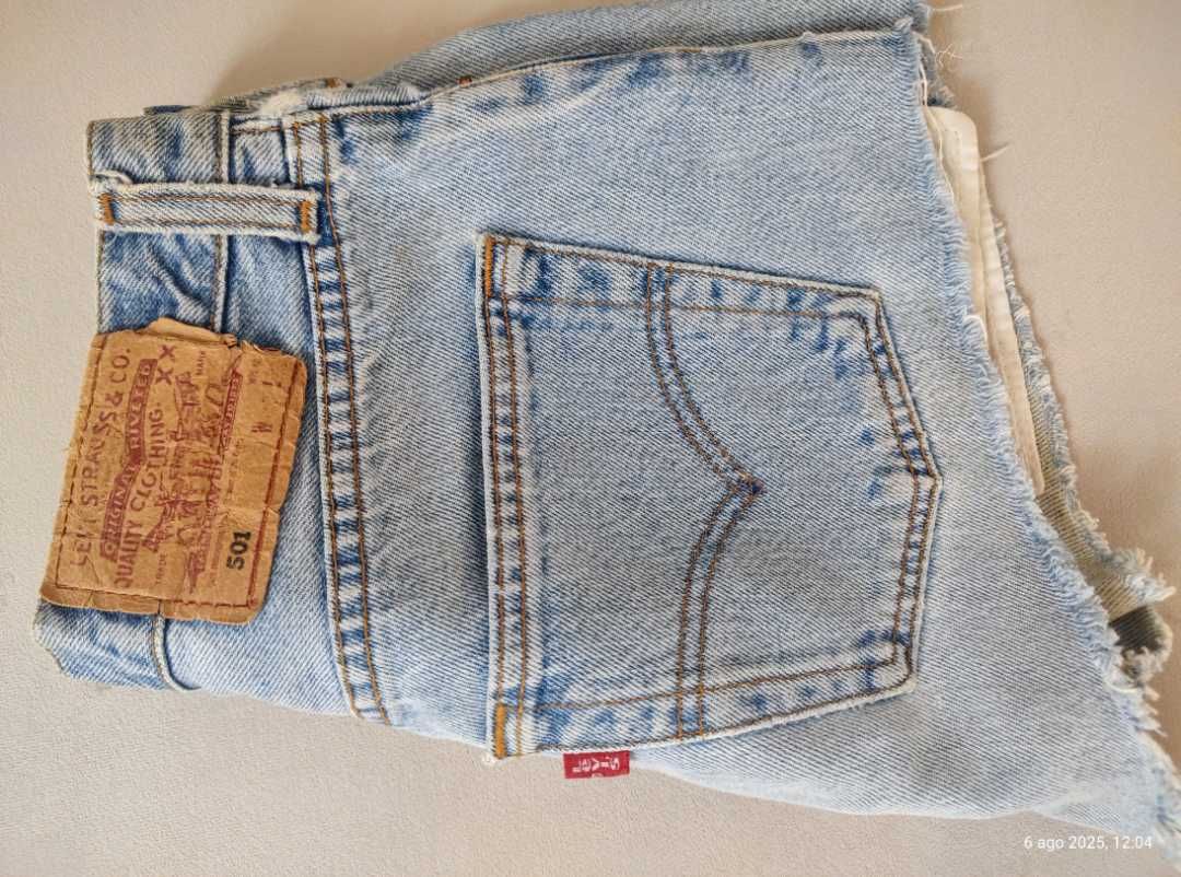Levi's оригінал шорти 501 та джинси 615