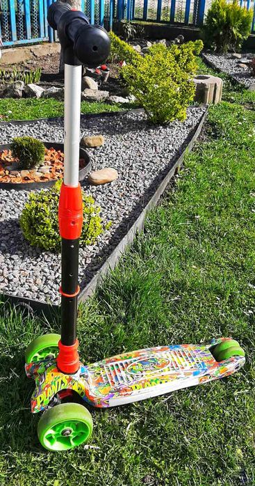 Самокат дитячий в хорошому стані