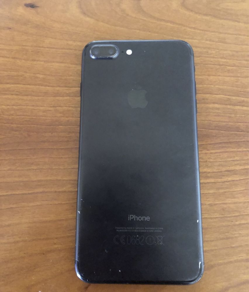 Iphone 7 Plus 128GB - Jet Black  * Problema Icaudio *