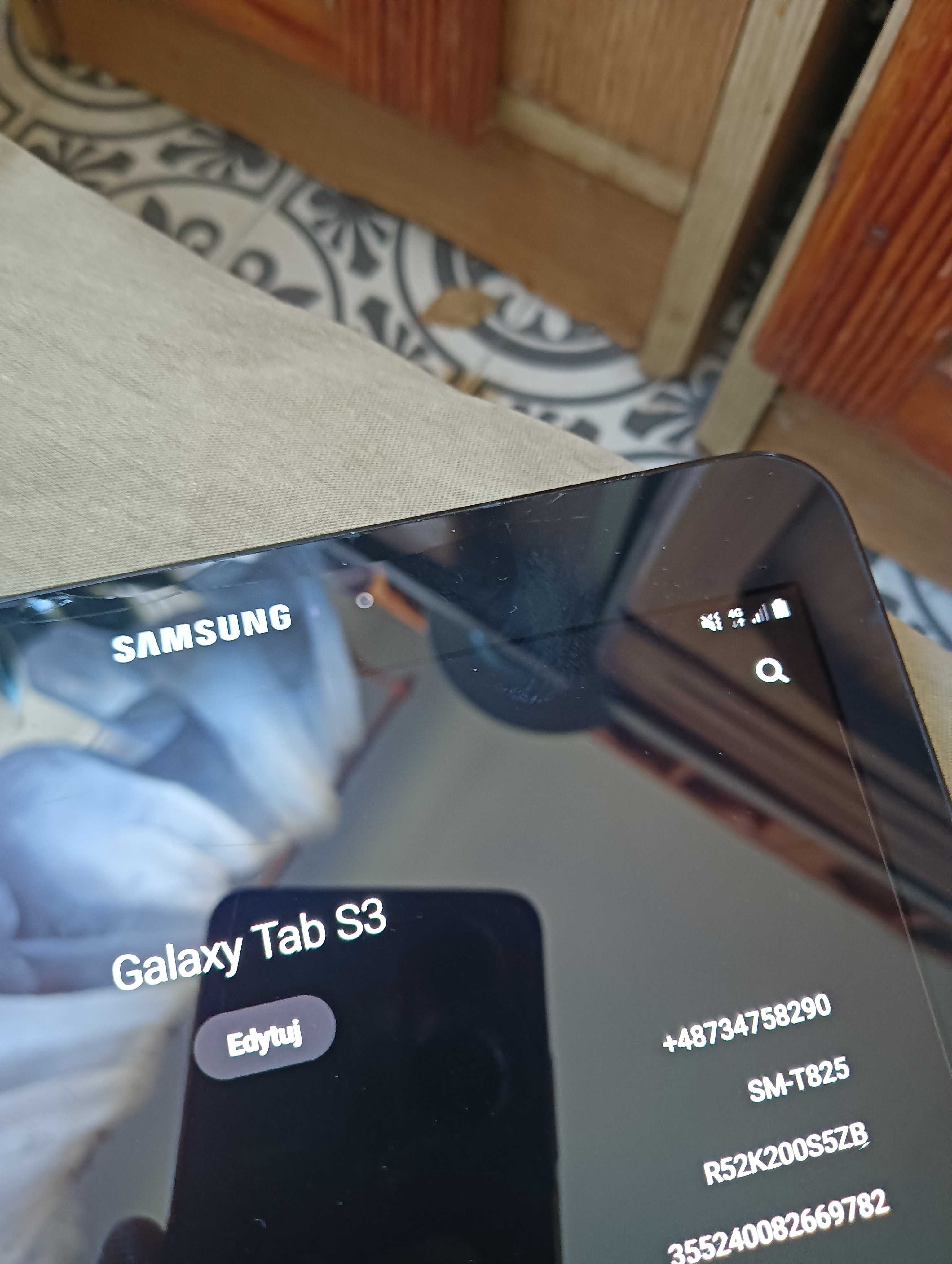 Tablet Samsung Galaxy S3 LTE SM-T825 Amoled 9,7 4/32Gb pajączek w rogu
