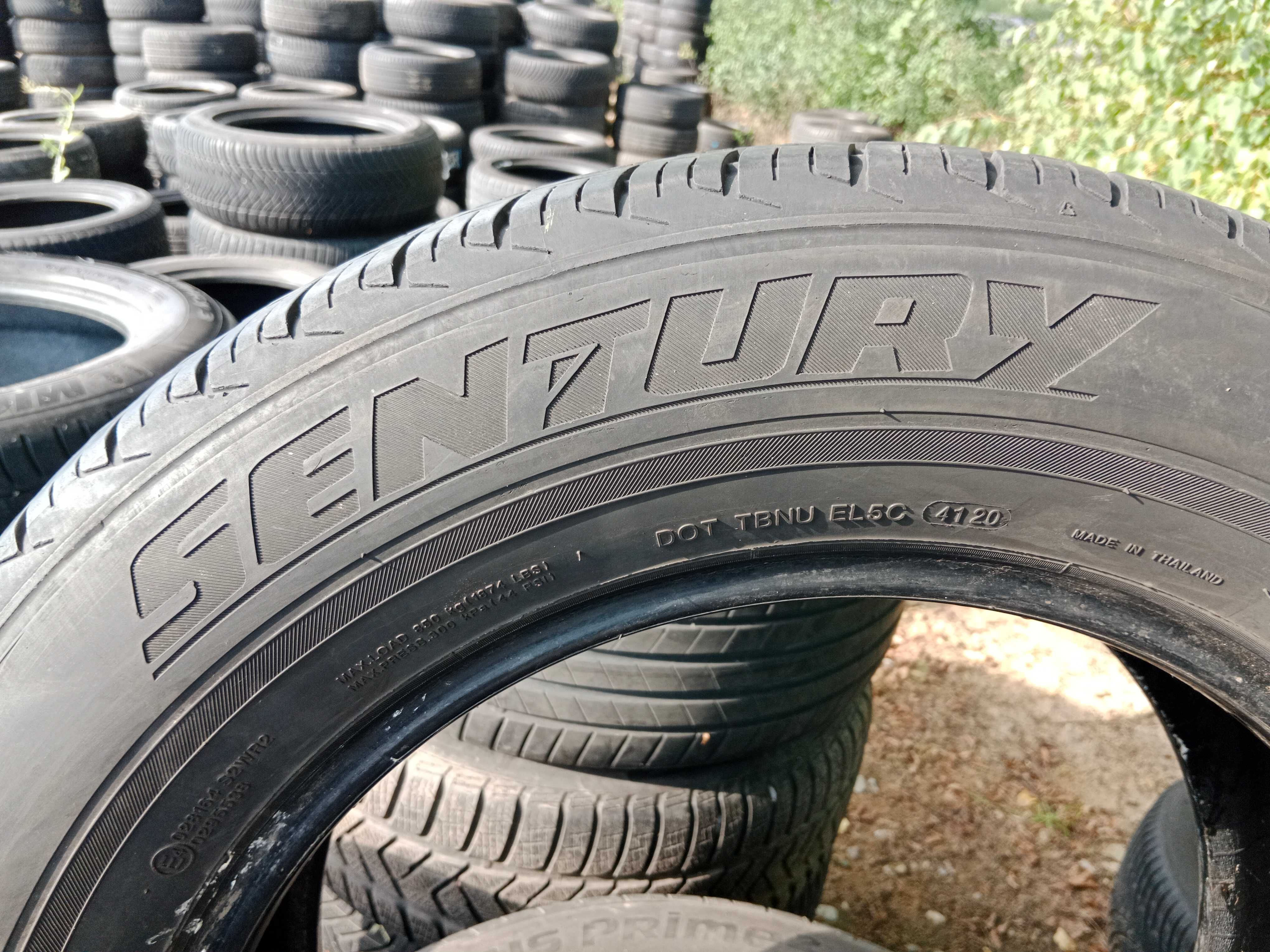Opona używana 225/65R17 Sentury Crossover All Weather 1szt.