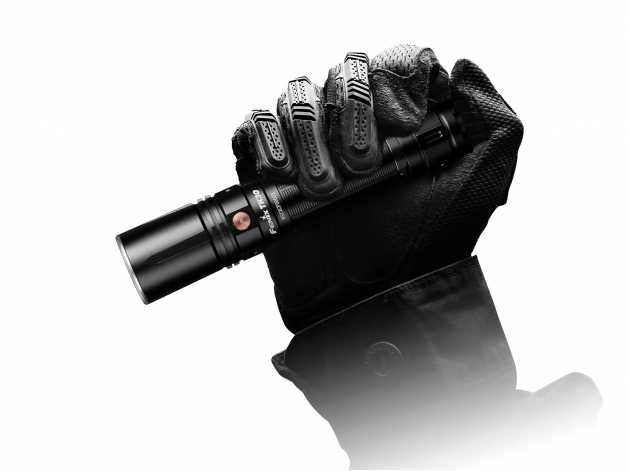 Latarka laserowa Fenix TK30