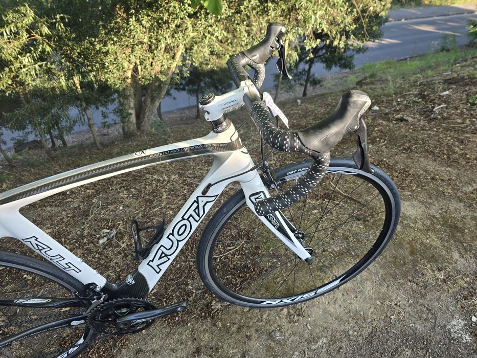 Kuota de estrada de carbono 11x2v m impecavel