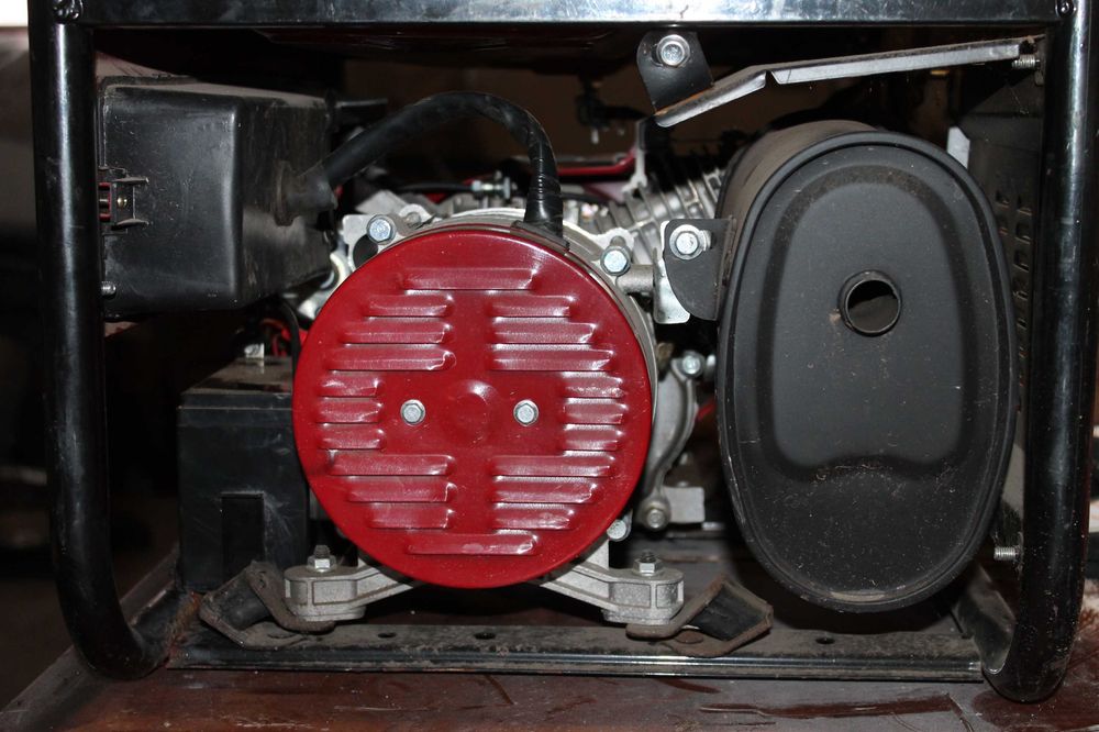 Генератор 220\380 . 8500 Квт. СТАРТЕР+Ручний пуск.