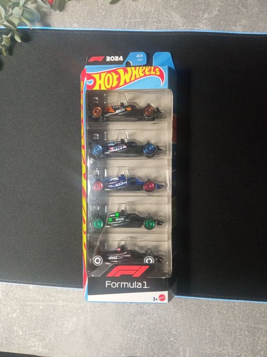 HotWheels Formula 1 Пак 5 машин