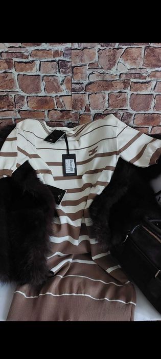 Sukienka dzianinowa w kolorze kremowo-beżowym Marki Elisabetta Franchi