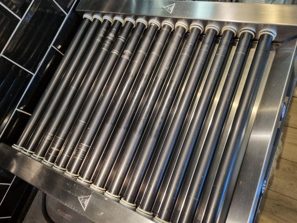 Grill rolkowy / roller do kiełbasek Hendi 1480 W