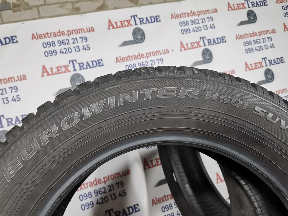 2 шт 215/65 R17 Falken EuroWinter HS01 SUV зимові шини б/у, 7-8 мм,