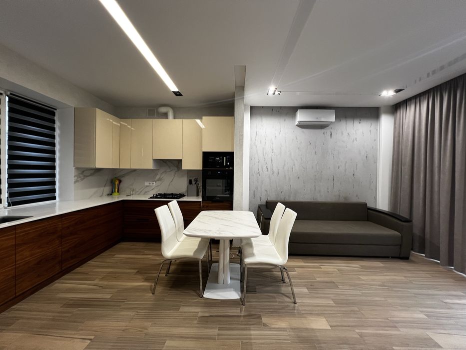 Здам котедж в центрі міста