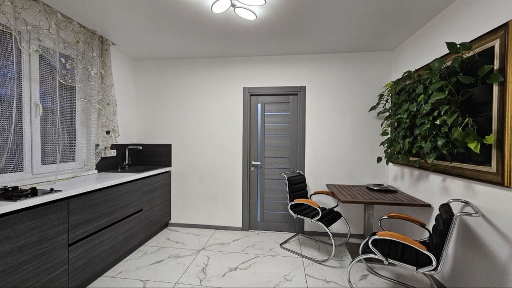 смт.Козин Продаж Будинок 170м2 земля 3сльки та вихід на воду