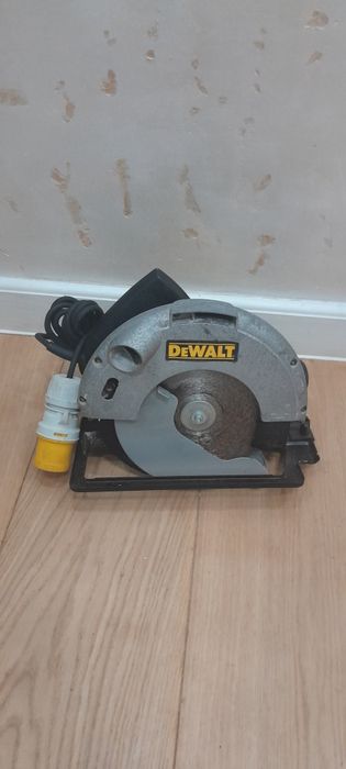 Продам паркетку Dewalt майже нову
