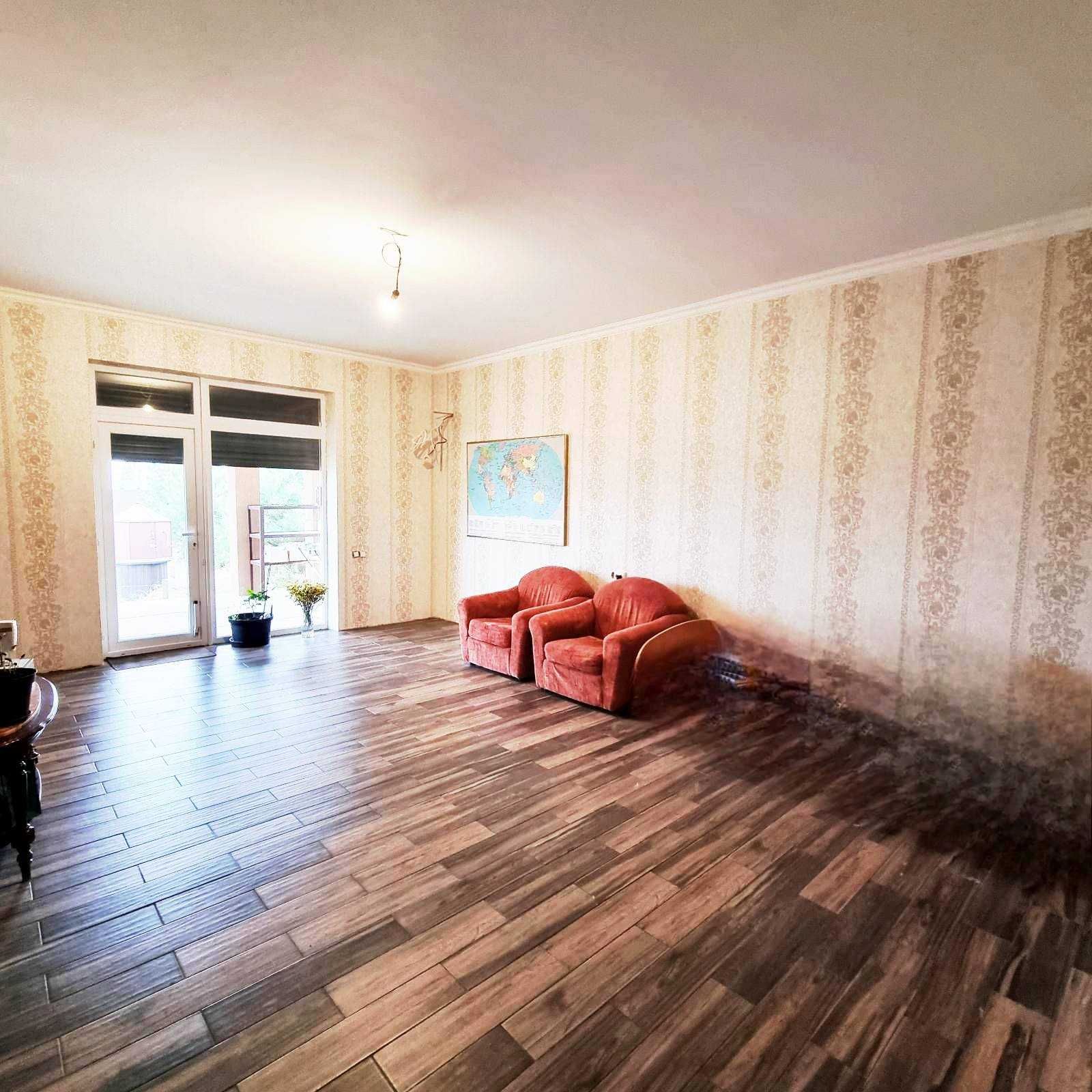 Затишний котедж в с. Крюківщина
