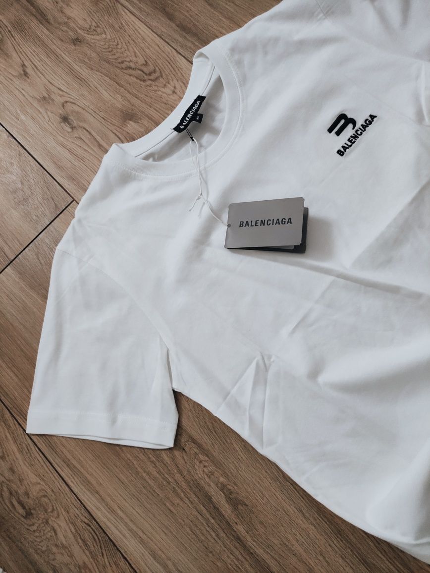 BALENCIAGA świetny męski T-shirt rozmiar L