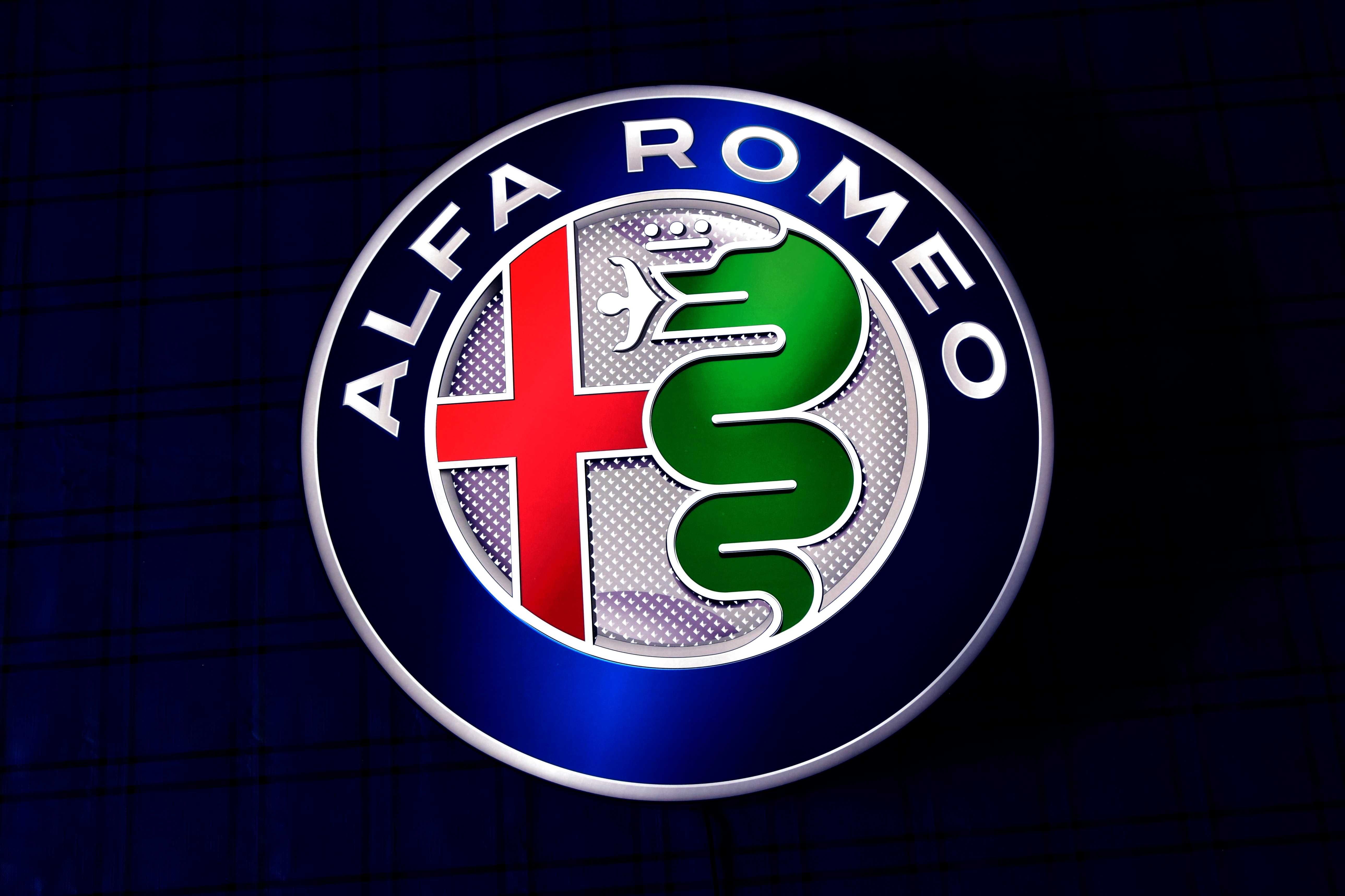 LED Neon ALFA ROMEO, Logo świecące 3D, Kinkiet, Plafon, Szyld, Prezent