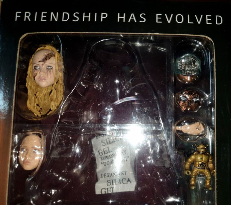 NECA MEGAN M3GAN аксессуары фигурка figure комплект Ultimate Edition