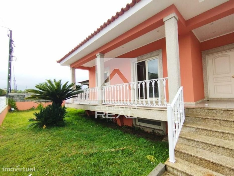 Moradia T3 Remodelada - Nine Famalicão