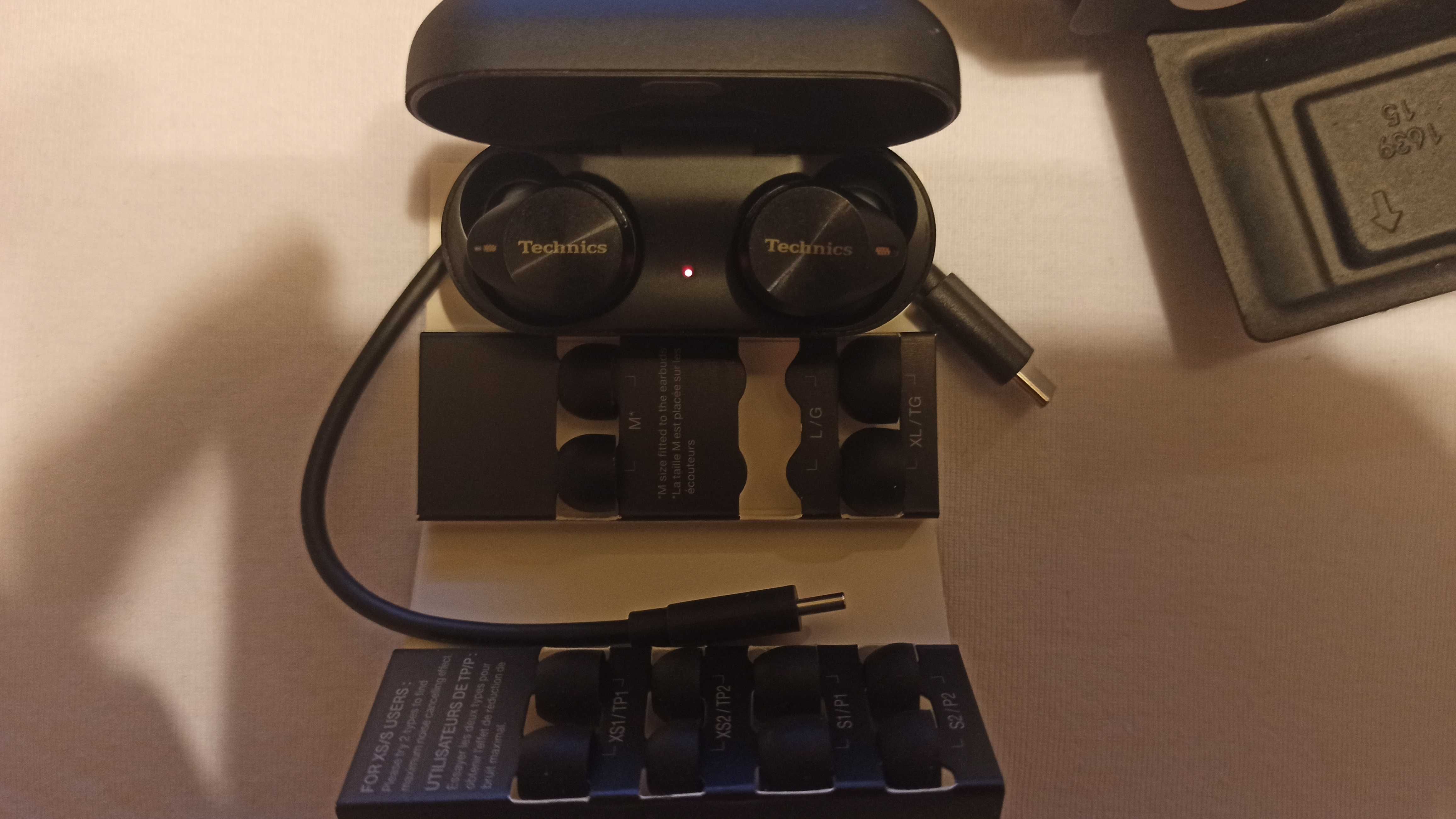Technics AZ80 gwarancja 04.07.2026 Etui gratis
