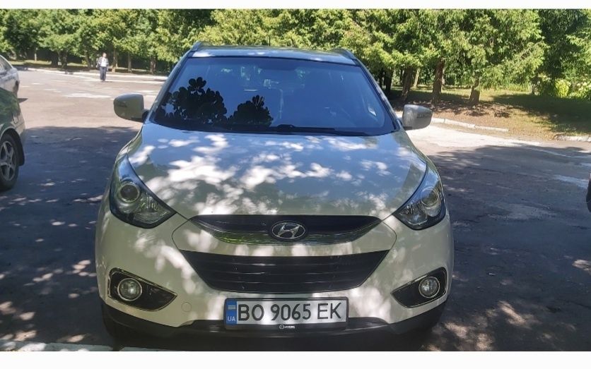 Продаю сімейне авто Hyundai ix35