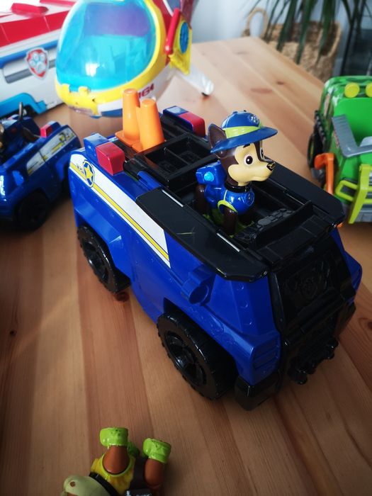 Zestaw zabawek psi patrol