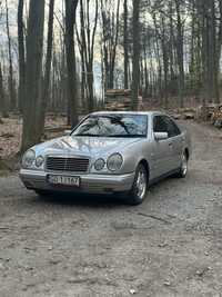 Mercedes-Benz E-class W210