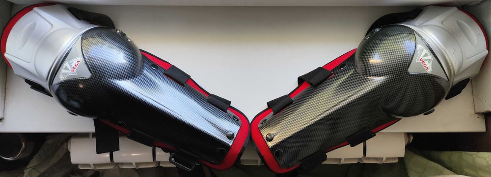 Наколінники шарнірні Vega мото захист коліна розмір L