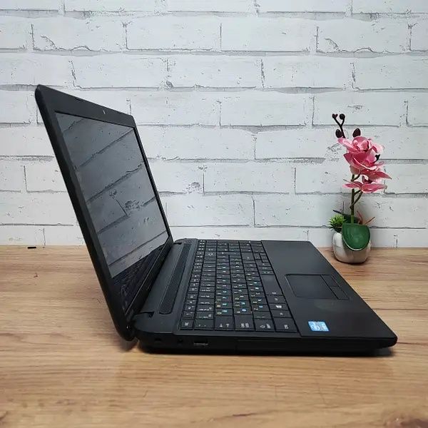 Ноутбук Toshiba Satellite C50-1G6