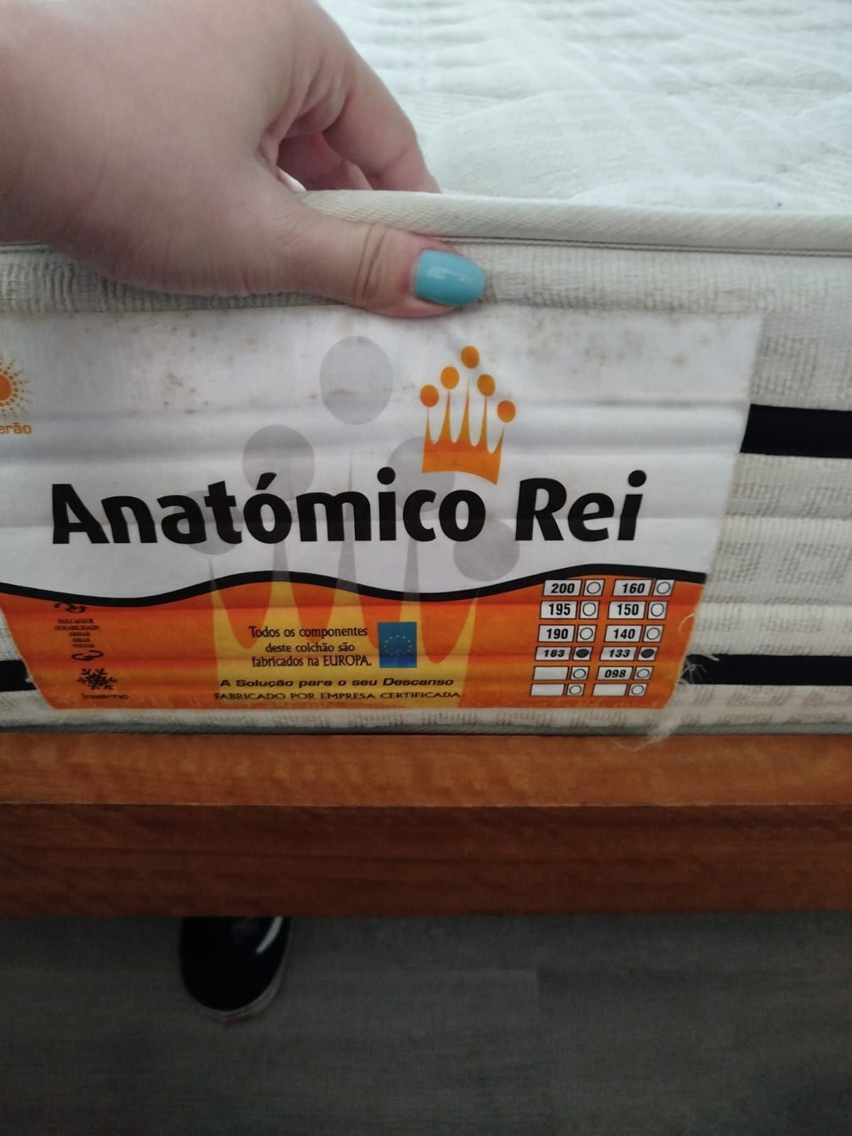 Cama de casal usada