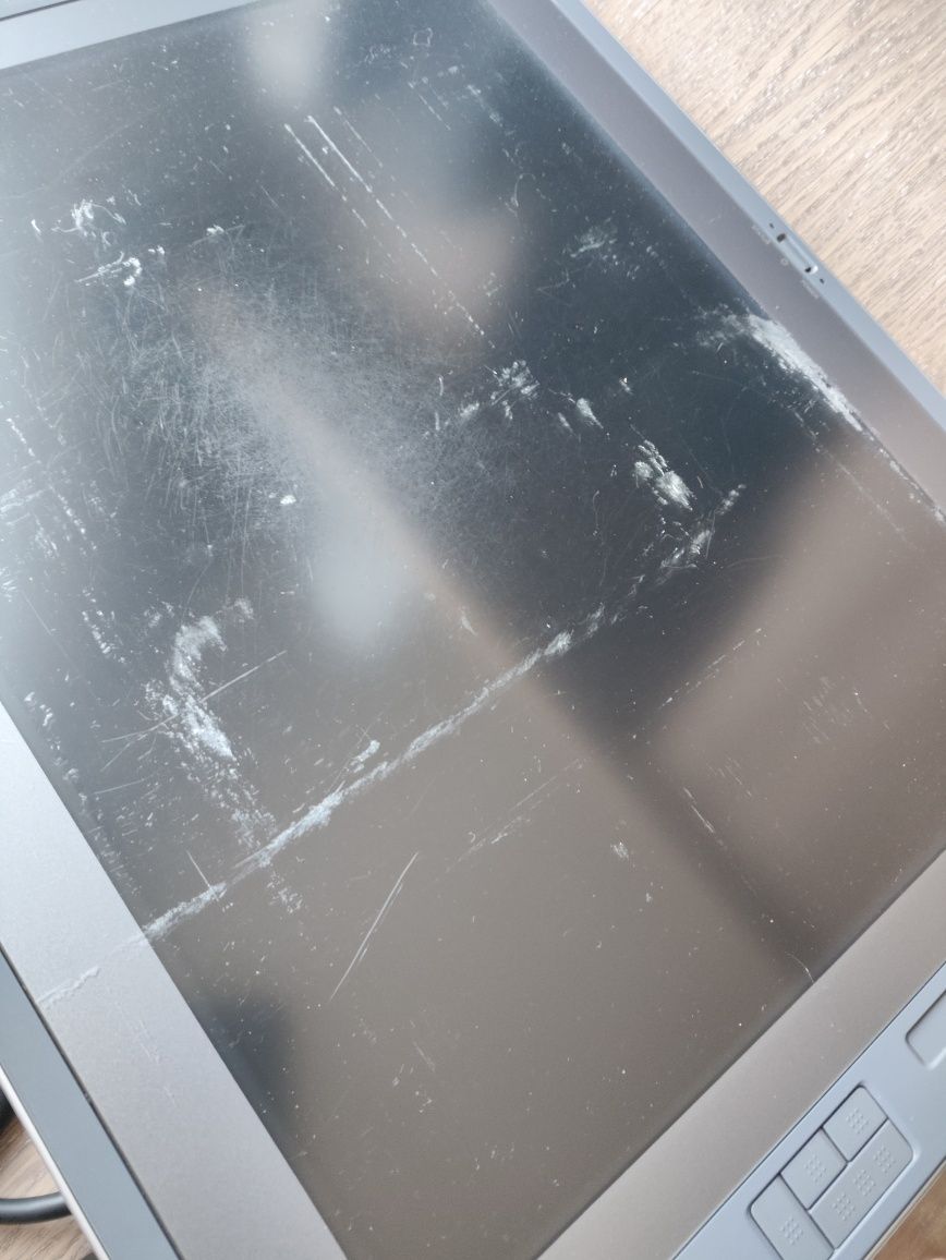 Графічний планшет Монитор-Wacom Cintiq 21UX (DTZ-2100D/G) під ремонт