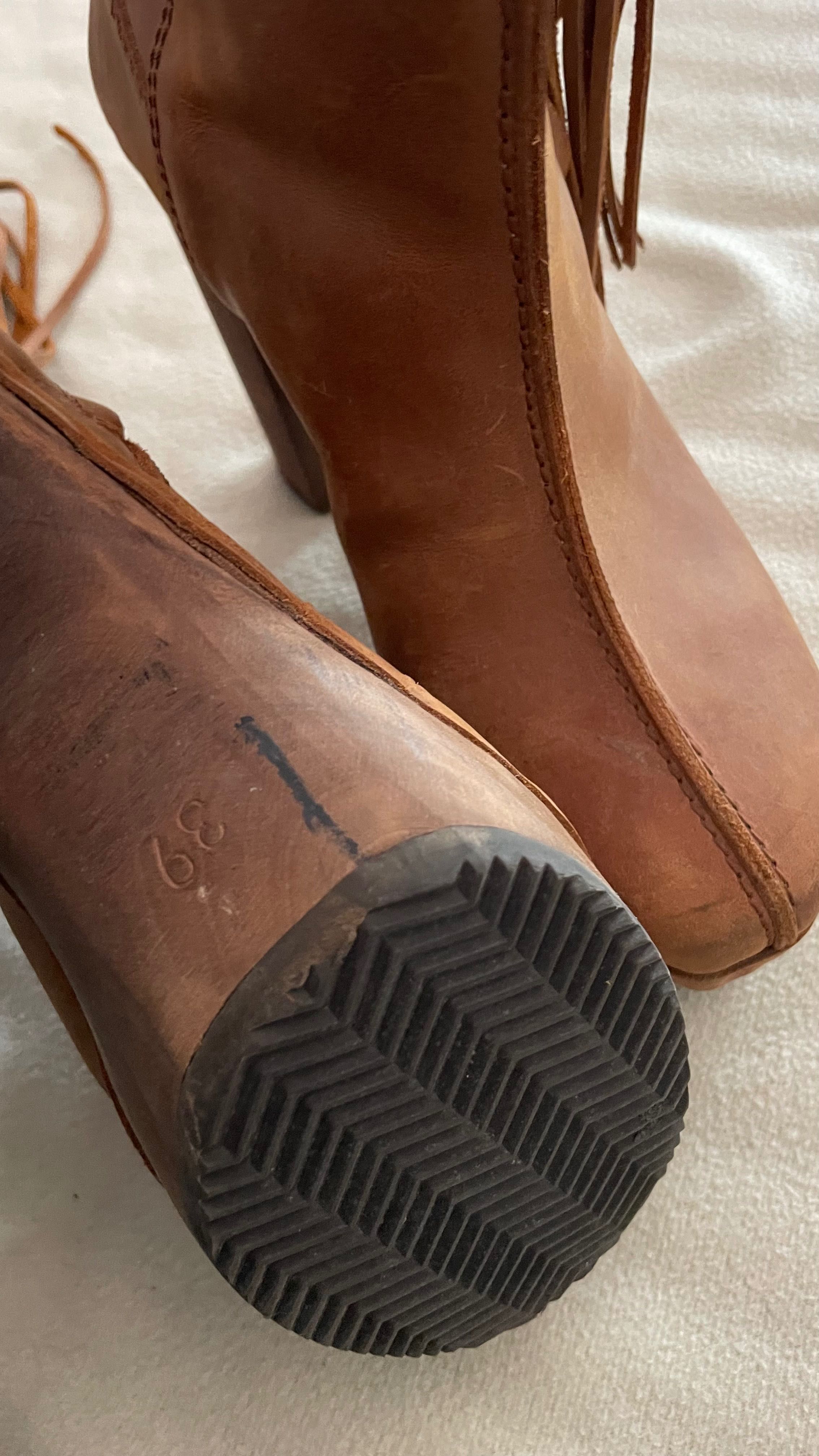 Par de Botas Xuz 39