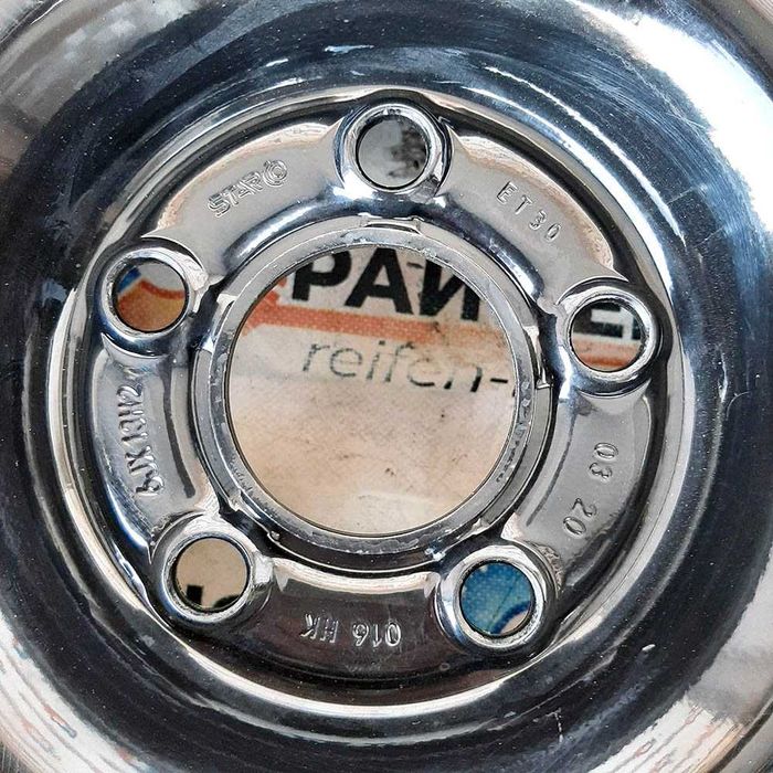 Диски вантажні R13C для шин 195/50 R13C ET 30 6Jx13 / 5-112-R13 Ет-30