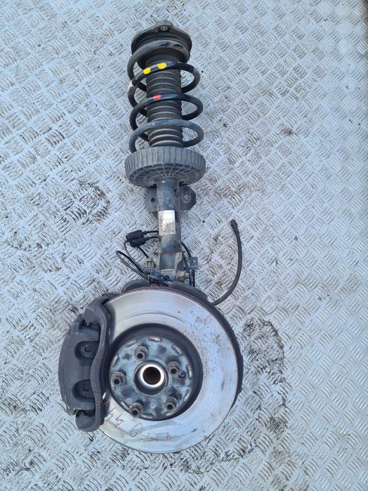 Mercedes Vito 447 2.2 4matic mcpherson zwrotnica amortyzator prawa 4x4