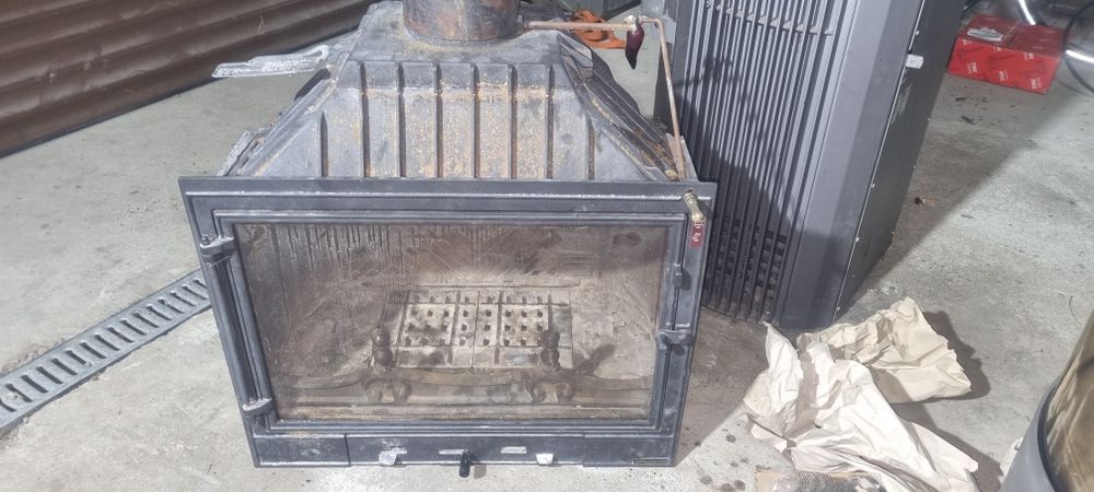 Piec kominek koza
