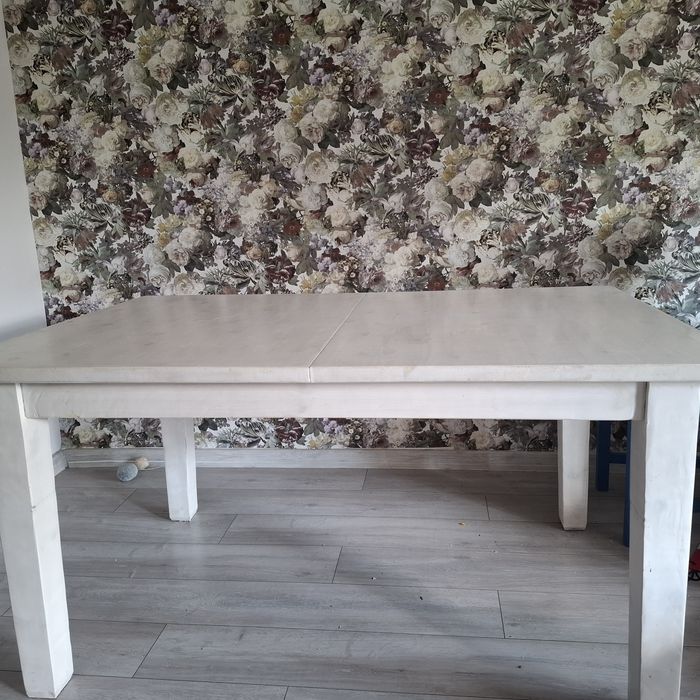 Stół rozkładany do renowacji