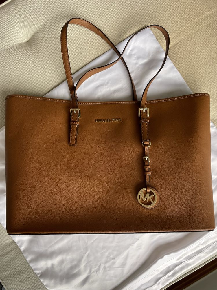 Mala Michael Kors como nova